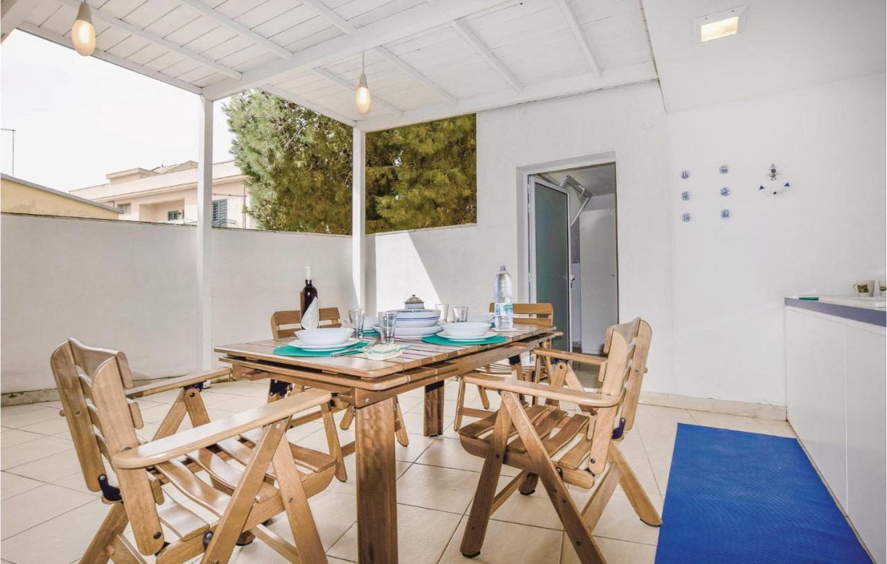 Nice Home In Marina Di Ragusa With Kitchenette Zewnętrze zdjęcie