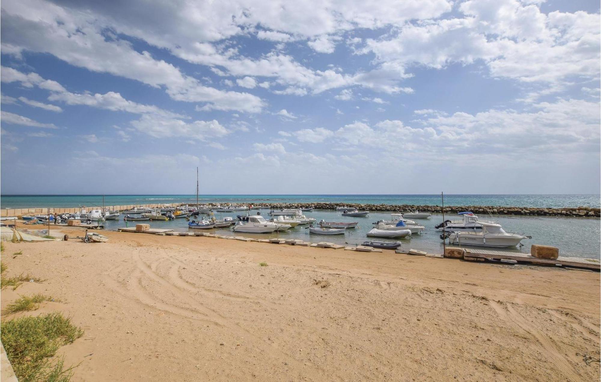 Nice Home In Marina Di Ragusa With Kitchenette Zewnętrze zdjęcie